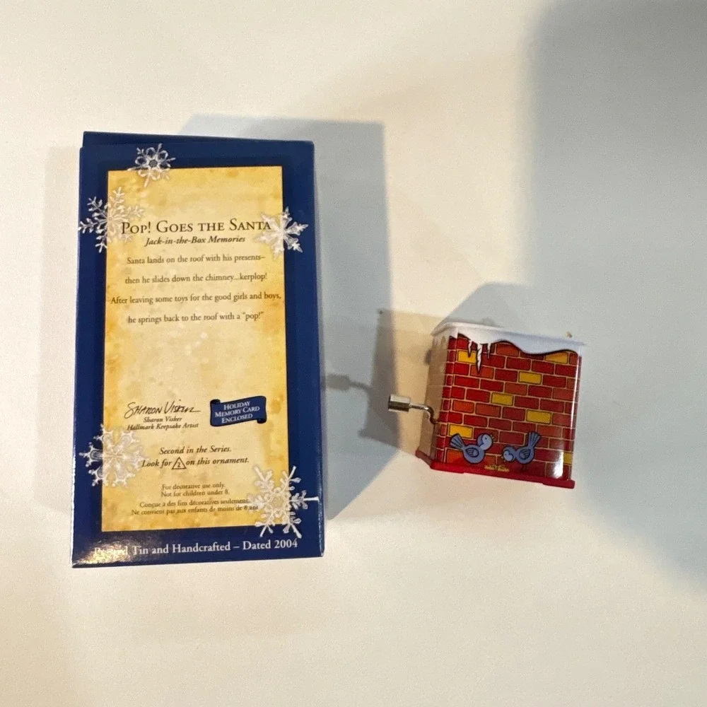 Hallmark Keepsake 2004 Pop Goes The Santa Jack-in-the-Box Musical Ornament Boxed